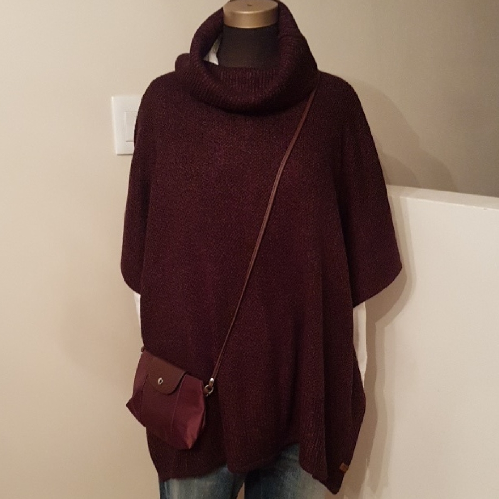 Roots Women's Burgundy Bag and Poncho Sweater